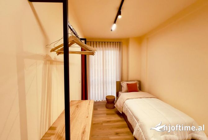 Shtepi me qera Apartament ne Tirane, 2+1, Mobilimi E mobiluar, Pagesa 800  Euro.