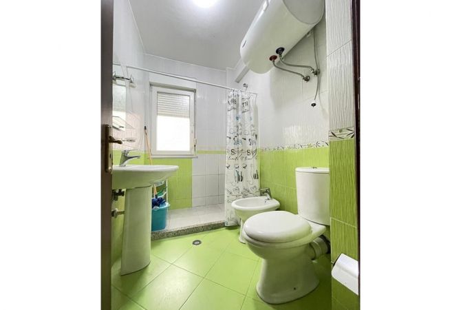 Shtepi ne shitje Apartament ne Tirane, 1+1, Mobilimi E mobiluar, Pagesa 155,000  Euro.