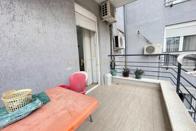 Shtepi ne shitje Apartament ne Tirane, 1+1, Mobilimi E mobiluar, Pagesa 155,000  Euro.