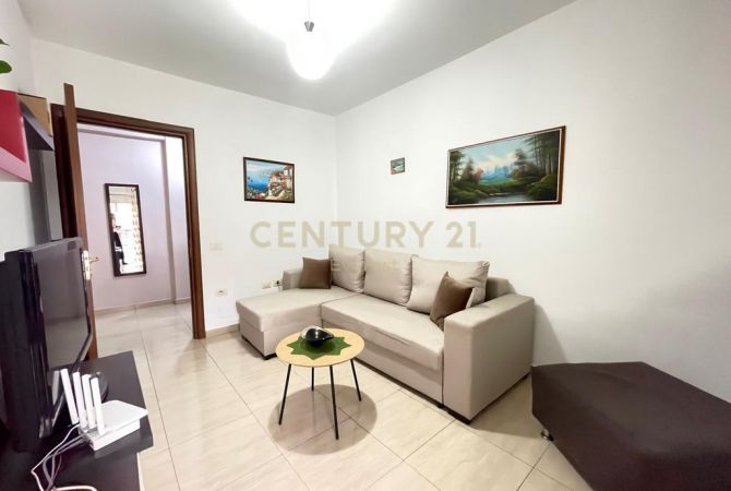 Shtepi ne shitje Apartament ne Tirane, 1+1, Mobilimi E mobiluar, Pagesa 155,000  Euro.