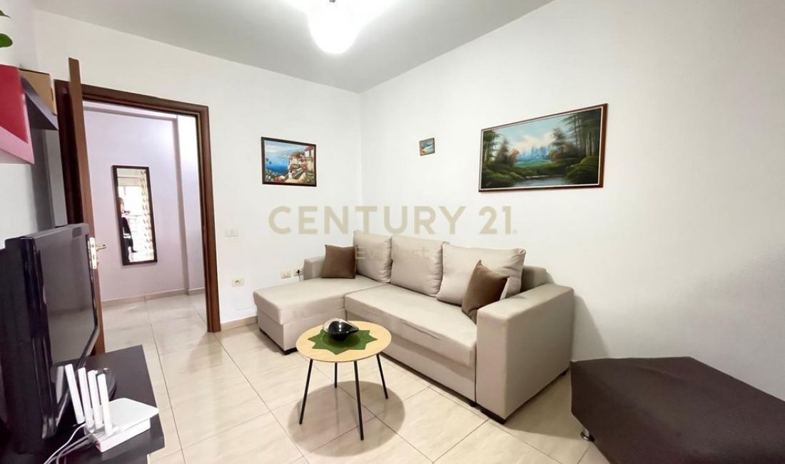 Shtepi ne shitje Apartament ne Tirane, 1+1, Mobilimi E mobiluar, Pagesa 155,000  Euro.