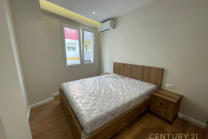 Shtepi me qera Apartament ne Tirane, 1+1, Mobilimi E mobiluar, Pagesa 550  Euro.