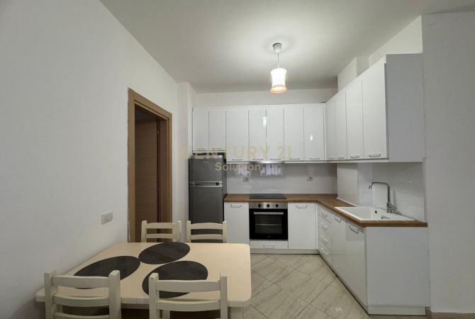 Shtepi me qera Apartament ne Tirane, 2+1, Mobilimi E mobiluar, Pagesa 500  Euro.