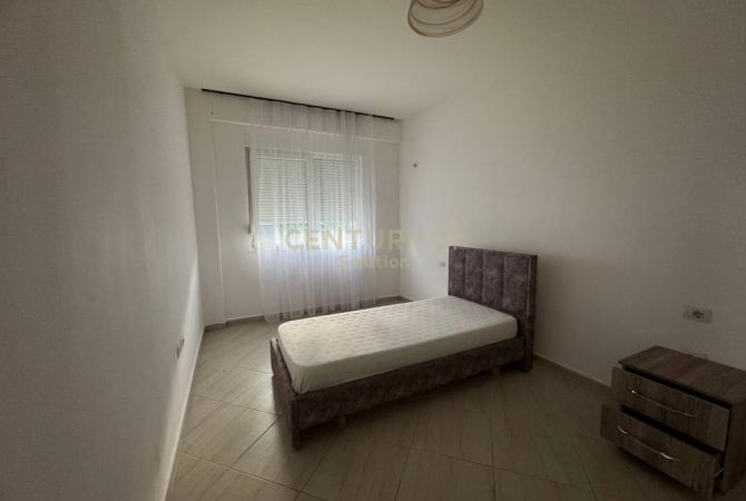 Shtepi me qera Apartament ne Tirane, 2+1, Mobilimi E mobiluar, Pagesa 500  Euro.