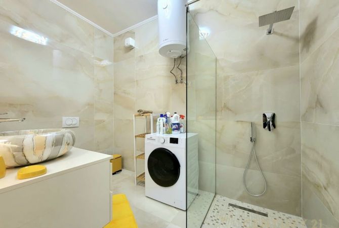 Shtepi me qera Apartament ne Tirane, 2+1, Mobilimi E mobiluar, Pagesa 1,200  Euro.