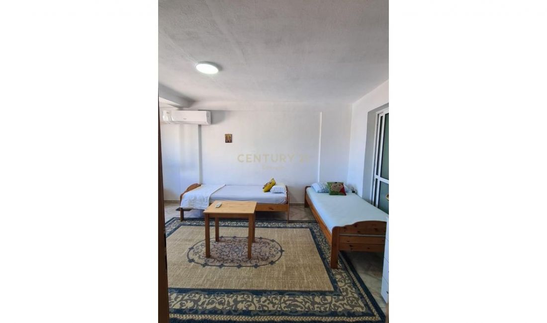 Shtepi ne shitje Apartament ne Tirane, 3+1, Mobilimi E mobiluar, Pagesa 1,500,000  Euro.