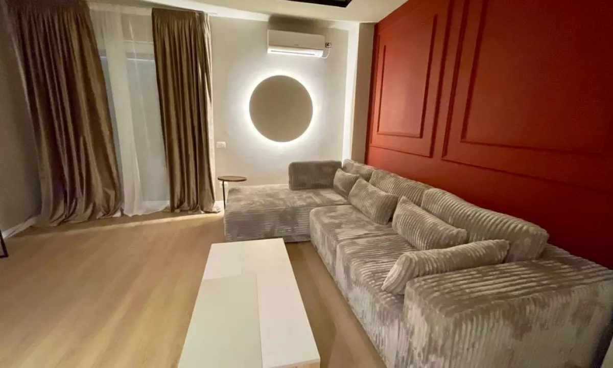 Shtepi me qera Apartament ne Tirane, 1+1, Mobilimi E mobiluar, Pagesa 750  Euro.