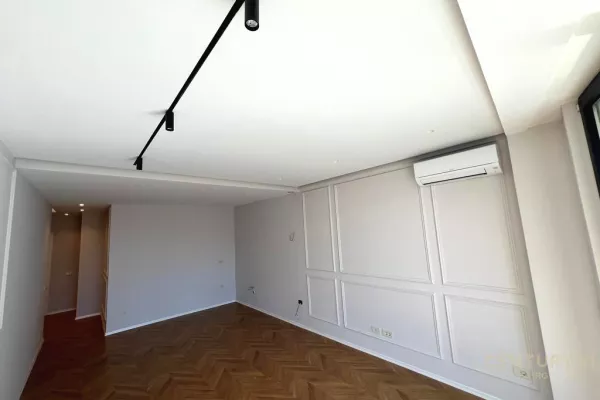 Business Property for Rent 3+1 in Tirana - 1,500 Euro