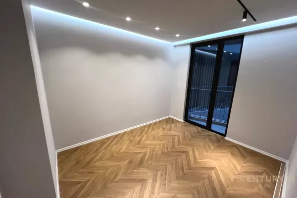 Jepet ambient biznesi per qira tek Mine Peza!