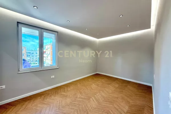 Shtepi ne shitje Apartament ne Tirane, 2+1, Mobilimi Bosh, pa mobiluar, Pagesa 255,000  Euro.