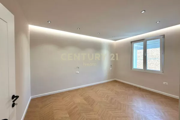 Shtepi ne shitje Apartament ne Tirane, 2+1, Mobilimi Bosh, pa mobiluar, Pagesa 255,000  Euro.