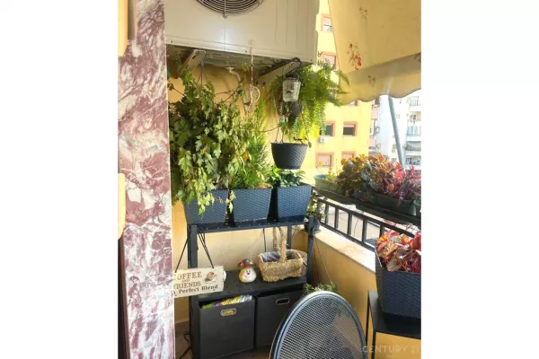 Shtepi me qera Apartament ne Tirane, 2+1, Mobilimi E mobiluar, Pagesa 1,200  Euro.