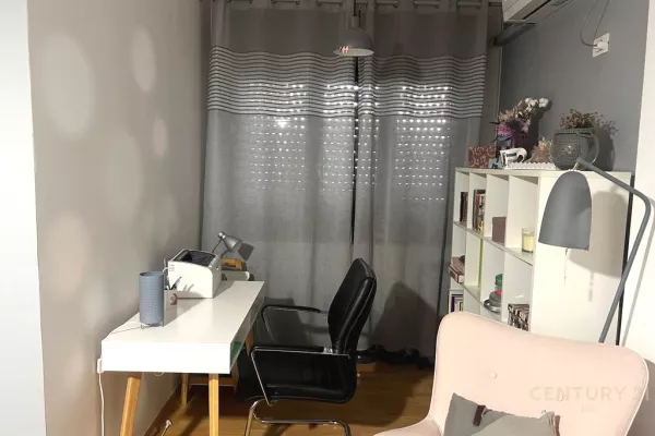 Shtepi me qera Apartament ne Tirane, 2+1, Mobilimi E mobiluar, Pagesa 1,200  Euro.