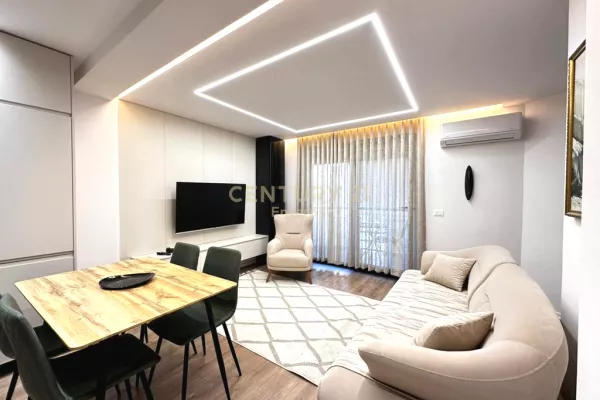 Jepet 2+1 per qira tek Bulevardi Zogu 1!