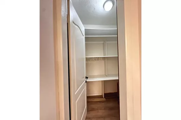 Shtepi me qera Apartament ne Tirane, 2+1, Mobilimi E mobiluar, Pagesa 1,000  Euro.