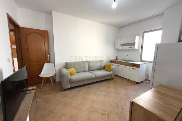 Shtepi ne shitje Apartament ne Tirane, 2+1, Mobilimi Bosh, pa mobiluar, Pagesa 145,000  Euro.
