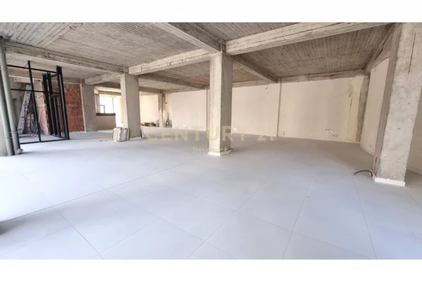 Business Property for Rent 3+1 in Tirana - 10,000 Euro
