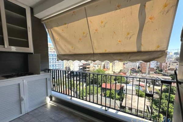 Shtepi me qera Apartament ne Tirane, 1+1, Mobilimi E mobiluar, Pagesa 800  Euro.