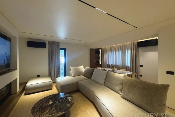 Shtepi ne shitje 3+1 ne Tirane - 699,000 Euro