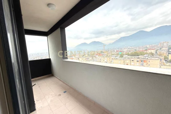 Shtepi ne shitje Apartament ne Tirane, 2+1, Mobilimi Bosh, pa mobiluar, Pagesa 174,000  Euro.