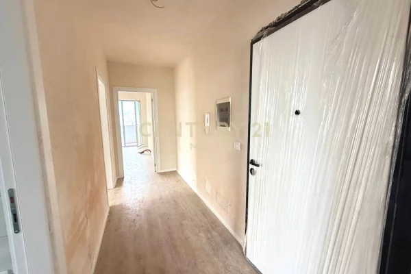 Shitet 2+1 tek shkolla e bashkuar!