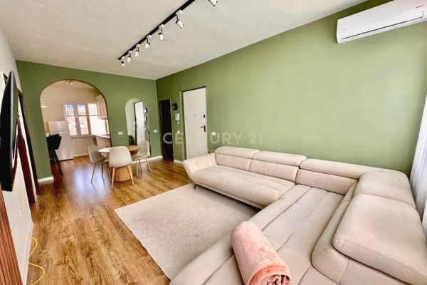 Apartament për qira 2+1 në Rrugën e Durrësit