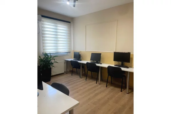 Business Property for Rent 3+1 in Tirana - 1,500 Euro