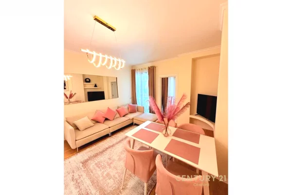 Shtepi me qera 2+1 ne Tirane - 1,300 Euro