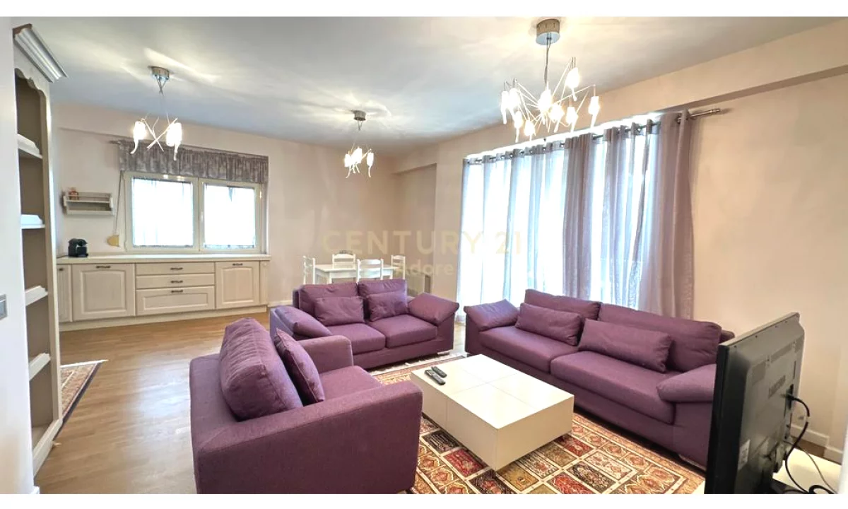 Shtepi me qera Apartament ne Tirane, 2+1, Mobilimi E mobiluar, Pagesa 900  Euro.