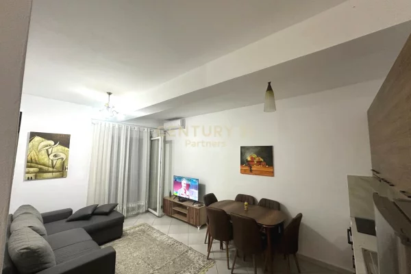 Shtepi me qera Apartament ne Tirane, 1+1, Mobilimi E mobiluar, Pagesa 500  Euro.