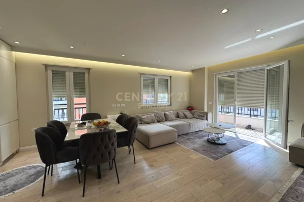 Shtepi ne shitje Apartament ne Tirane, 2+1, Mobilimi E mobiluar, Pagesa 170,000  Euro.