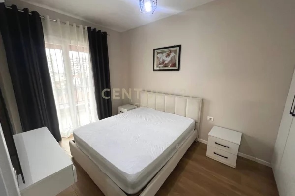 Shtepi me qera Apartament ne Tirane, 1+1, Mobilimi E mobiluar, Pagesa 55,000  Leke.
