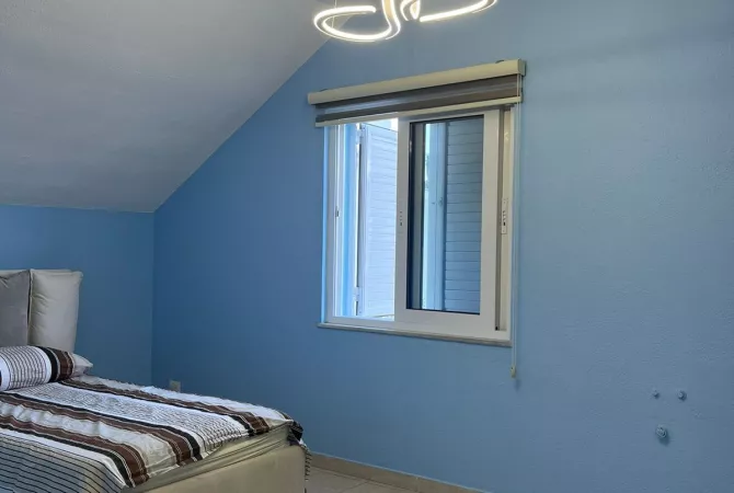 Shtepi me qera Vila Luksoze ne Tirane, 5+1, Mobilimi E mobiluar, Pagesa 1,700  Euro.