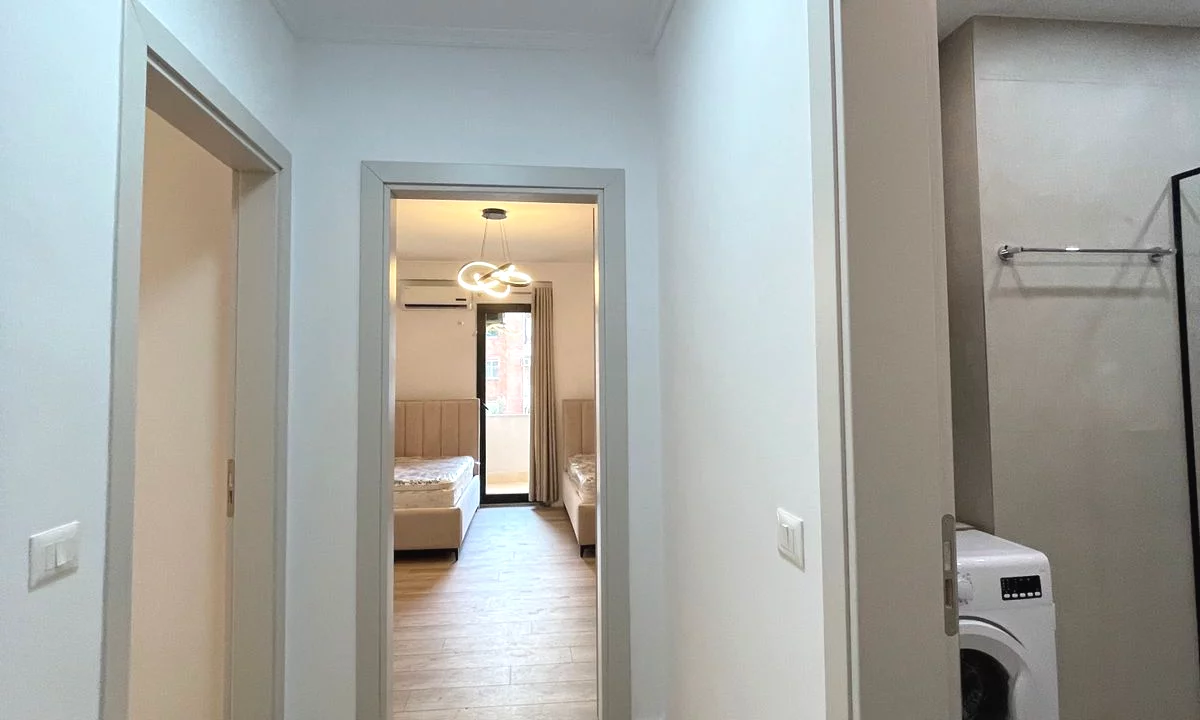 Shtepi me qera Apartament ne Tirane, 2+1, Mobilimi E mobiluar, Pagesa 800  Euro.