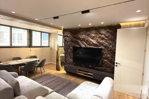 Shtepi me qera Apartament ne Tirane, 2+1, Mobilimi E mobiluar, Pagesa 1,600  Euro.