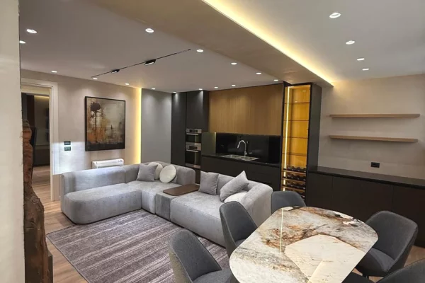 Shtepi me qera Apartament ne Tirane, 2+1, Mobilimi E mobiluar, Pagesa 1,600  Euro.