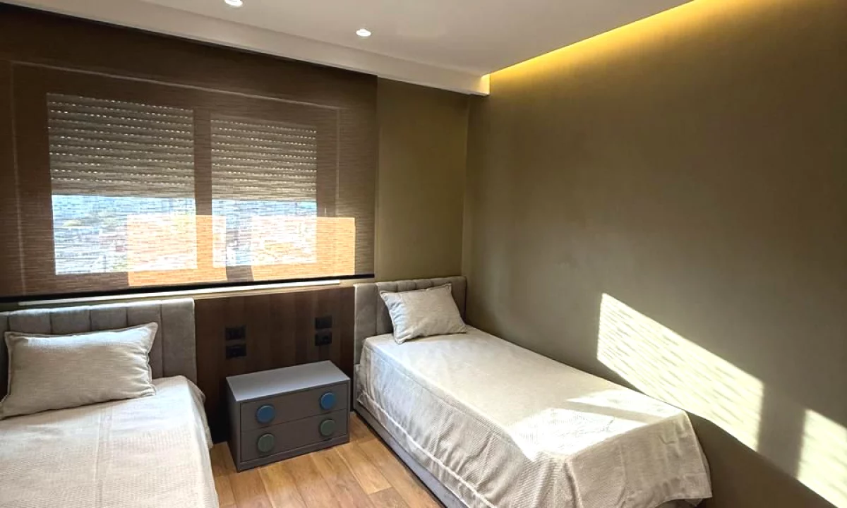Shtepi me qera Apartament ne Tirane, 2+1, Mobilimi E mobiluar, Pagesa 1,600  Euro.
