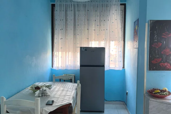 Shtepi me qera Apartament ne Tirane, 2+1, Mobilimi E mobiluar, Pagesa 55,000  Leke.