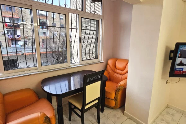 Shtepi ne shitje Apartament ne Tirane, 1+1, Mobilimi E mobiluar, Pagesa 9,500,000  Leke.