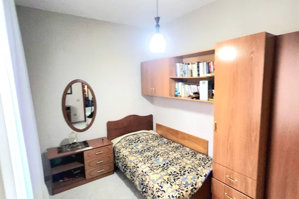 Shtepi me qera 3+1 ne Tirane - 650 Euro