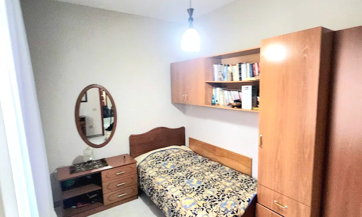 Shtepi me qera Apartament ne Tirane, 3+1, Mobilimi E mobiluar, Pagesa 650  Euro.