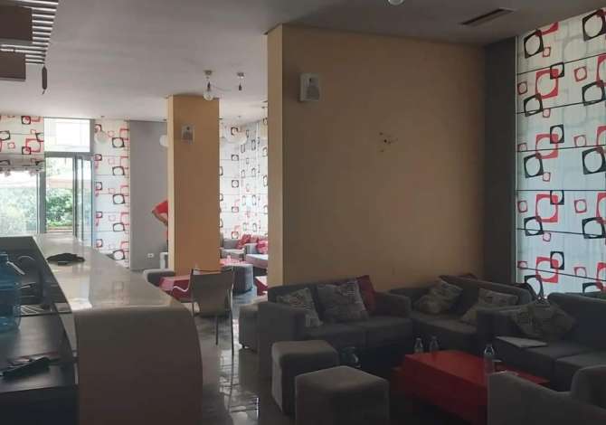Ambient biznesi me qera 3+1 ne Tirane - 400 Euro