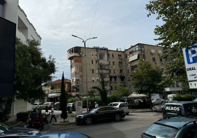 Ambiente Commerciale in Affitto 1+1 a Tirana - 950 Euro