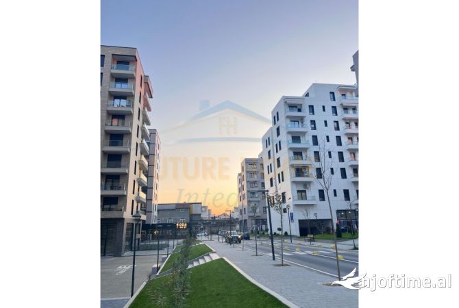 Ambiente Commerciale in Affitto 1+1 a Tirana - 1,500 Euro