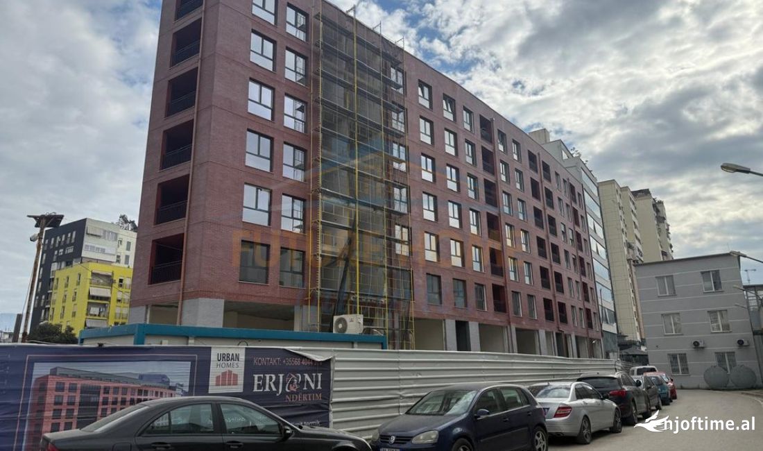 Shtepi ne shitje Apartament ne Tirane, 2+1, Mobilimi Bosh, pa mobiluar, Pagesa 360,000  Euro.