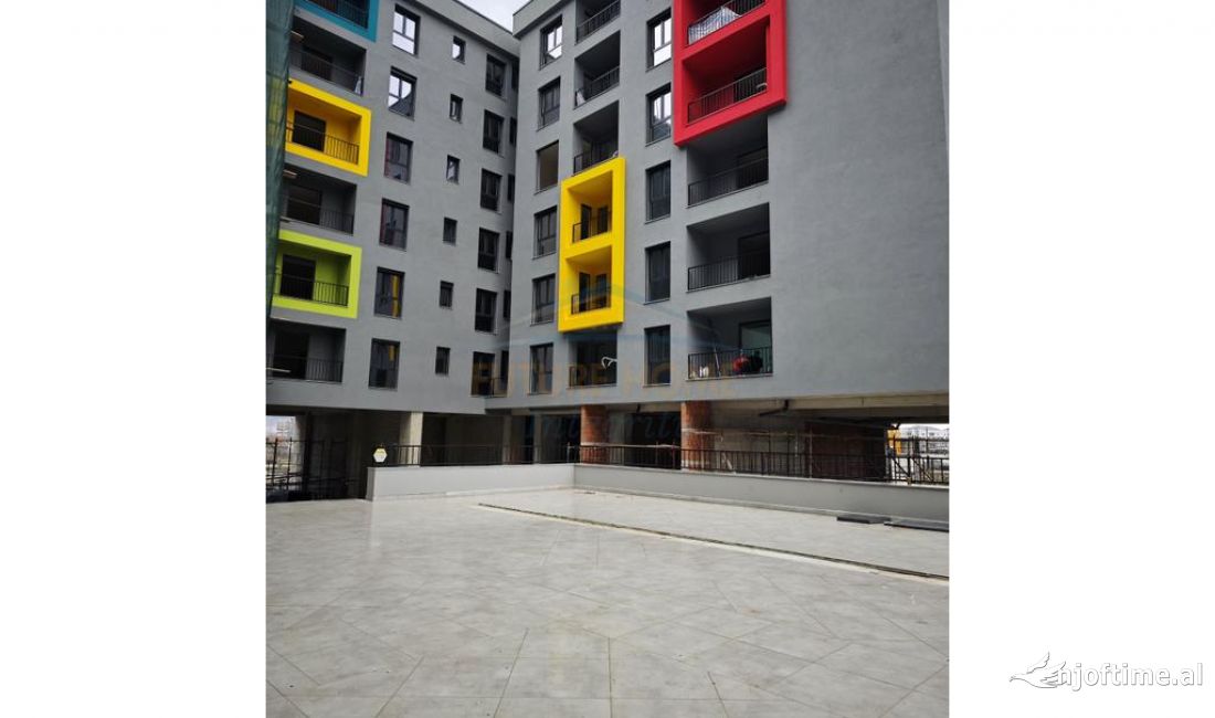 Shtepi ne shitje Apartament ne Tirane, 1+1, Mobilimi Bosh, pa mobiluar, Pagesa 825,000  Euro.