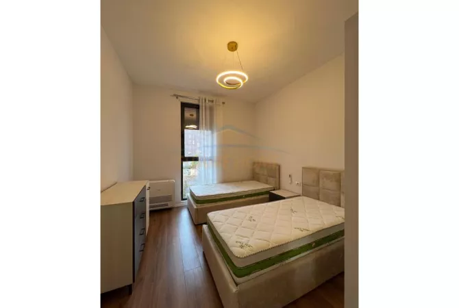 Shtepi ne shitje Apartament ne Tirane, 2+1, Mobilimi E mobiluar, Pagesa 195,000  Euro.