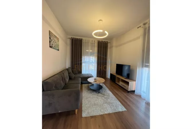 Shtepi ne shitje Apartament ne Tirane, 2+1, Mobilimi E mobiluar, Pagesa 195,000  Euro.