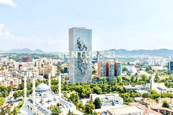 Ambient biznesi me qera 3+1 ne Tirane - 3,500 Euro