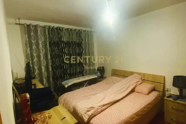 Appartamento in vendita a Tirana 1+1, Arredato